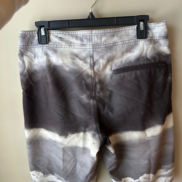 American Eagle Outfitters Men's Small Drawstring Swim Trunks Black Grey Red - Picture 5 of 10